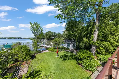 904 W Labelle Ave, Oconomowoc, WI 53066 - Photo 5