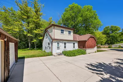 509 S 105th St, West Allis, WI 53214 - Photo 3