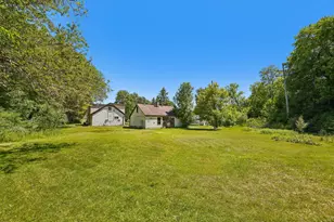 509 S 105th St, West Allis, WI 53214 - Photo 35