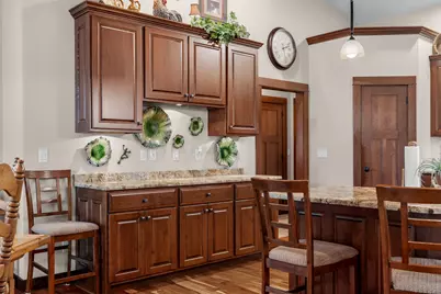 911  Steven Pl, Campbell, WI 54603 - Photo 7
