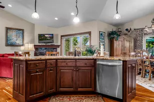 911 Steven Pl, Campbell, WI 54603 - Photo 11