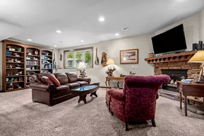 911  Steven Pl, Campbell, WI 54603 - Photo 29
