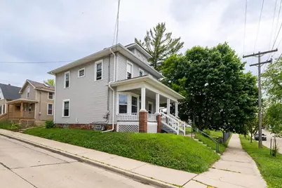 1008  11th St, Racine, WI 53403 - Photo 13