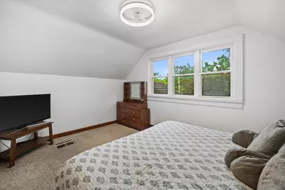 333 W Bender Rd, Glendale, WI 53217 - Photo 19