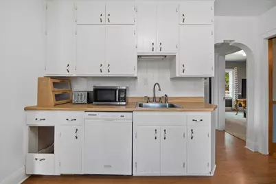 333 W Bender Rd, Glendale, WI 53217 - Photo 9