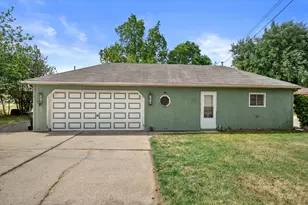333 W Bender Rd, Glendale, WI 53217 - Photo 23
