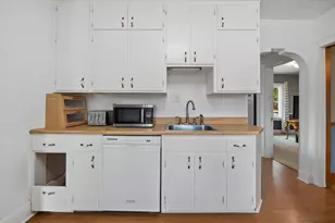 333 W Bender Rd, Glendale, WI 53217 - Photo 9