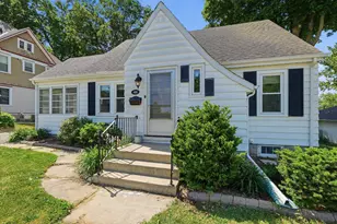 418 E Racine St, Jefferson, WI 53549 - Photo 1