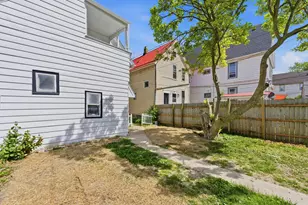 2745 N Booth St, Milwaukee, WI 53212 - Photo 29