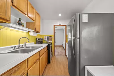 5451 N 72nd St, Milwaukee, WI 53218 - Photo 7