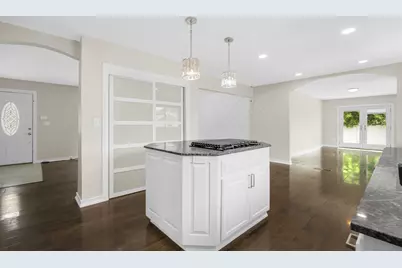 11825 W Washington St, West Allis, WI 53214 - Photo 11