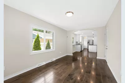 11825 W Washington St, West Allis, WI 53214 - Photo 5