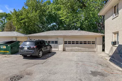 10112 W Sharon Ln, Milwaukee, WI 53225 - Photo 13