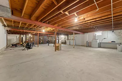 10112 W Sharon Ln, Milwaukee, WI 53225 - Photo 15