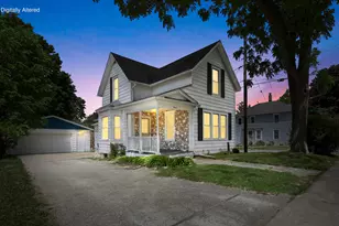 547 Forest St, Hartford, WI 53027 - Photo 1