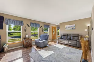 1709 Schmidt Rd, West Bend, WI 53090 - Photo 5