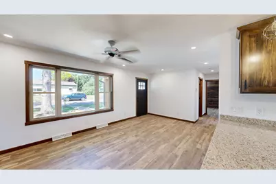 625  Western Ave, Viroqua, WI 54665 - Photo 9