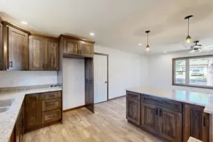625 Western Ave, Viroqua, WI 54665 - Photo 7
