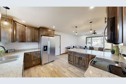 625  Western Ave, Viroqua, WI 54665 - Photo 7