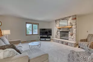 800 Schloemer Dr, West Bend, WI 53095 - Photo 11