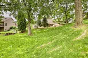 800 Schloemer Dr, West Bend, WI 53095 - Photo 35