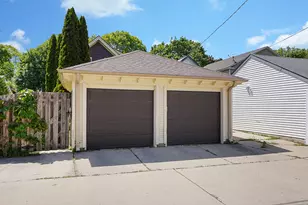 3154 S Nevada St, Milwaukee, WI 53207 - Photo 19