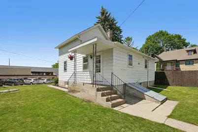 317 W Main St, Port Washington, WI 53074 - Photo 49