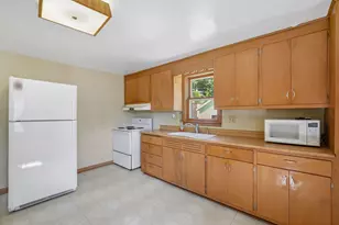 317 W Main St, Port Washington, WI 53074 - Photo 19