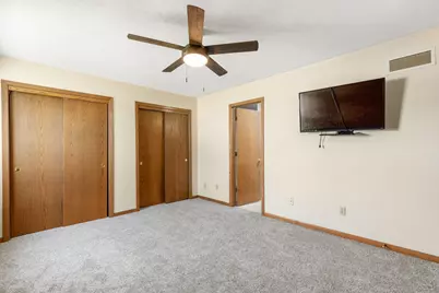 2901  Autumn Ln, East Troy, WI 53120 - Photo 15