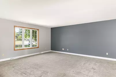 2901  Autumn Ln, East Troy, WI 53120 - Photo 5