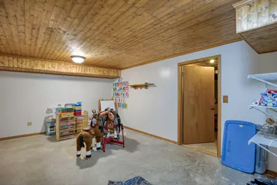 2901  Autumn Ln, East Troy, WI 53120 - Photo 23