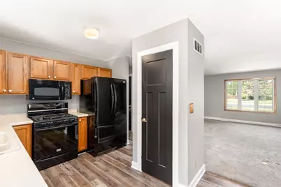 2901  Autumn Ln, East Troy, WI 53120 - Photo 9