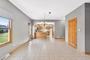 6547 Parkway Cir, Racine, WI 53406 - Photo 7
