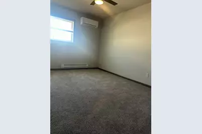 1325  Hagar St, La Crosse, WI 54603 - Photo 5