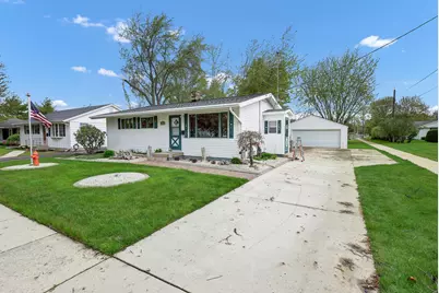 1718  Nagle Ave, Manitowoc, WI 54220 - Photo 21