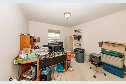 3944 W Valley View Dr, Franklin, WI 53132 - Photo 9