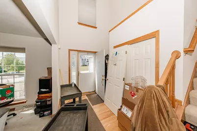 3944 W Valley View Dr, Franklin, WI 53132 - Photo 3