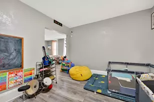 2428 N 6th St, Milwaukee, WI 53212 - Photo 19