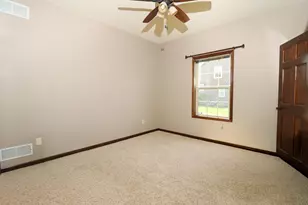 W245N2799 Single Tree Dr, Pewaukee, WI 53072 - Photo 21