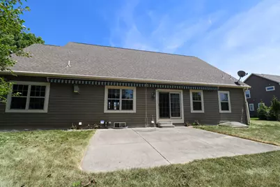 W245N2799  Single Tree Dr, Pewaukee, WI 53072 - Photo 43