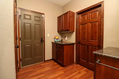 W245N2799  Single Tree Dr, Pewaukee, WI 53072 - Photo 11