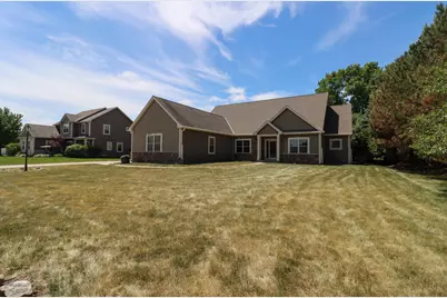 W245N2799  Single Tree Dr, Pewaukee, WI 53072 - Photo 1