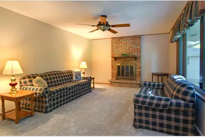 8316 N Edge O Woods Dr, Brown Deer, WI 53223 - Photo 7