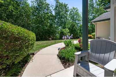 10208 W Deerwood Ln, Franklin, WI 53132 - Photo 21