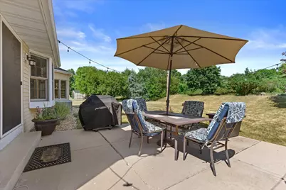 503  Fairview Cir, Racine, WI 53185 - Photo 37
