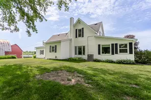N14386 Town Line Rd, Cleveland, WI 54741 - Photo 9