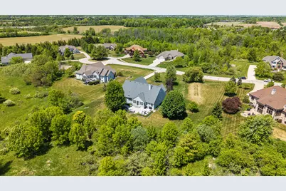 129  Preserve Ct, Grafton, WI 53024 - Photo 63