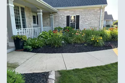 129  Preserve Ct, Grafton, WI 53024 - Photo 5