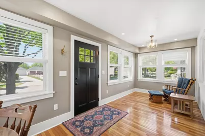 536 N 61st St, Wauwatosa, WI 53213 - Photo 3