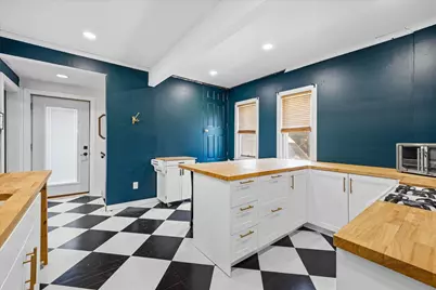 536 N 61st St, Wauwatosa, WI 53213 - Photo 11